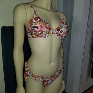 Bikini 2 pc nwot medium